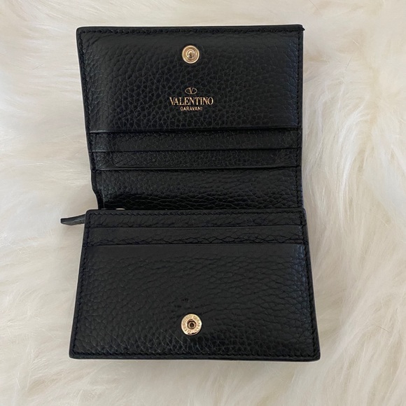 VALENTINO Compact Rockstud Grainy Calfskin Wallet - Picture 5 of 9